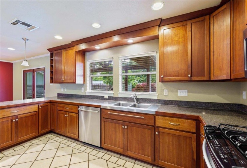 1205 Ruth Ave, <br>Austin, TX 78757, 2 Bedrooms Bedrooms, ,2 BathroomsBathrooms,Residential Lease,For Rent,Ruth,ACT8573955